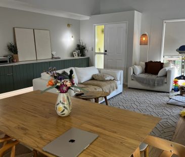 Spacious 3-Bed Townhouse in Prime Biggera Waters Location with Reso... - Photo 2