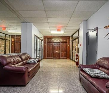 305 Rue Laviolette, app.109, J7Y 4H7, J7Y 4H7, Saint - Photo 4