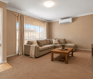 Private, Comfortable Living in a Convenient Bligh Park Location - Photo 1