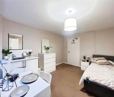 House share to rent - Photo 1