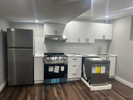 For Lease - 3113 Emilycarr. (Bsmt) Lane, London South, Ontario - Photo 4