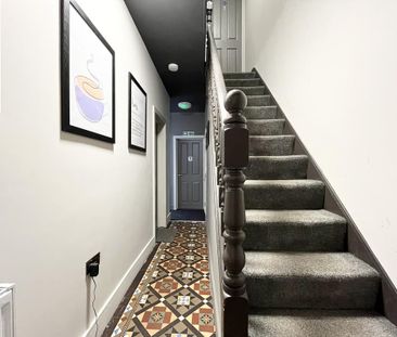 1 bedroom in a house share to rent - Photo 2