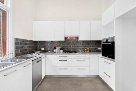 KING OF THE HILL 'HILLVIEW' GRAND EDWARDIAN RESIDENCE - Photo 4