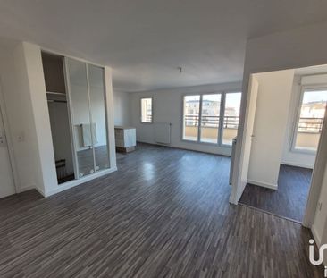 Appartement 3 pièces de 60 m² à Corbeil-Essonnes (91100) - Photo 2