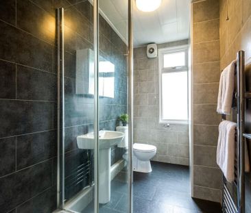 8 bedroom house to rent - Photo 4