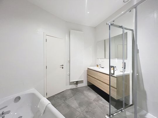 Flat - for rent - Photo 1