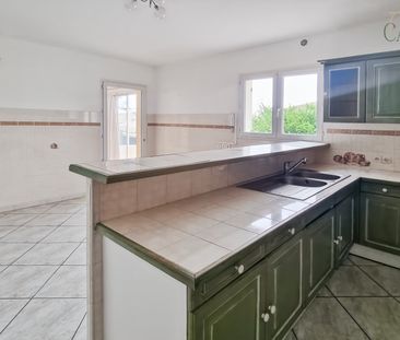 Location Maison 4 pièces 122m² CASTRIES 34160 - Photo 4