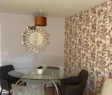 2 bedroom semi-detached house to rent - Photo 4