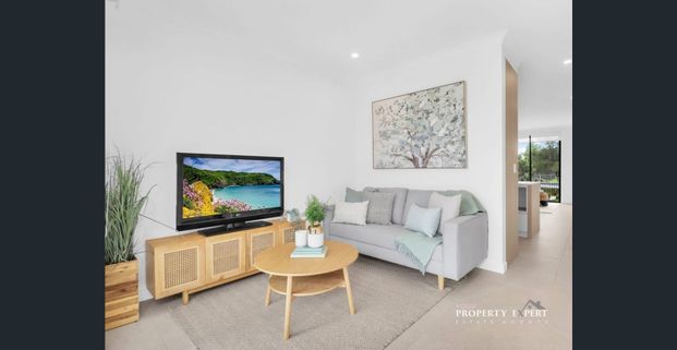 Immaculate Modern Home Offering Style, Comfort & Convenience - Photo 1