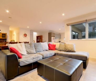 It, and a bit - Photo 1