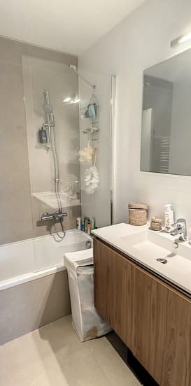 Appartement te huur - Photo 1