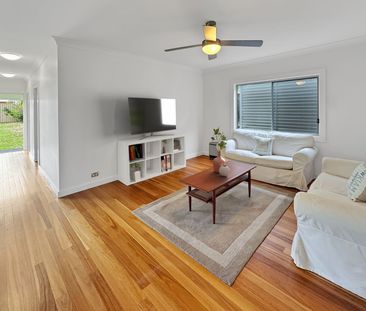 MODERN COASTAL LIVING JUST METRES FROM THE BEACH - Photo 1