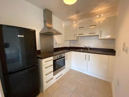 Studio to rent - Photo 3