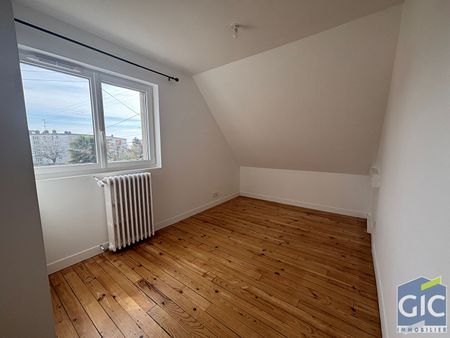 Location Maison 5 pièces 78m² - Photo 3