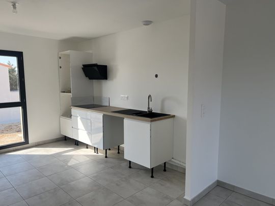 Location Appartement 2 pièces 51m² COMBAILLAUX 34980 - Photo 1