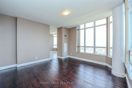For Lease - 35 Kingsbridge Garden Unit# 3205, Mississauga, Ontario - Photo 4