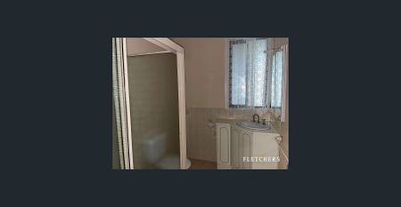 Perfectly located weatherboard. - Photo 5