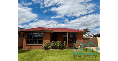 Freshly Renovated 3-Bedroom Family Home – Move In Today! - Photo 3