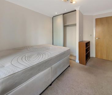 3 bedroom apartment to rent - Photo 3