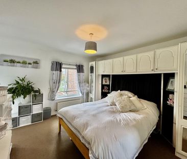 5 bedroom semi-detached house to rent - Photo 2