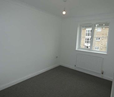 St Michaels Close, Thetford, IP24 - Photo 6