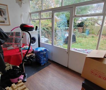 4 bedroom terraced house to rent - Photo 3