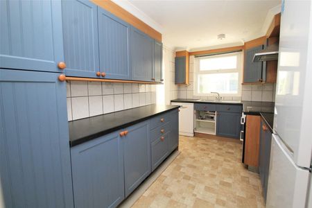 Totteridge Road, High Wycombe - Photo 4