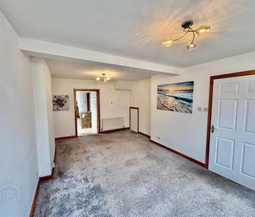 77 New Harbour Road, Portavogie, Newtownards, BT22 1EB - Photo 2