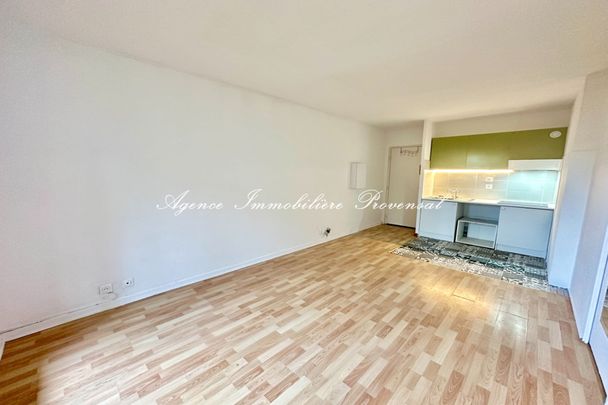 Location Appartement 2 pièces 32m² STE MAXIME 83120 - Photo 1