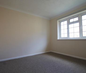 2 bedroom house to rent - Photo 3