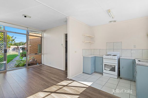 3/30 Chifley Avenue, Altona VIC 3018 - Apartment For Rent | Domain - Photo 1