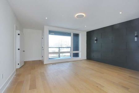 For Lease - 247 Alderbrae Avenue, Toronto, Ontario - Photo 5