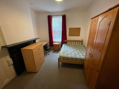 5 bedroom terraced house to rent - Photo 5