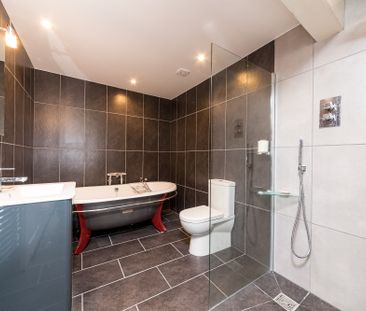 4 bedroom terraced maisonette to rent - Photo 3