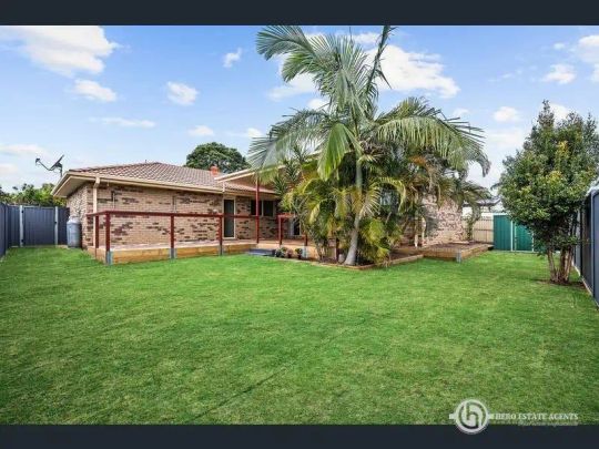“Spacious Family Living in a Prime Location” - Photo 1