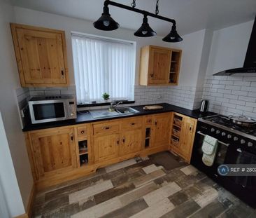 2 bedroom semi-detached house to rent - Photo 1