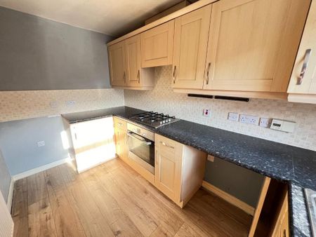 3 bedroom terraced house to rent - Photo 5