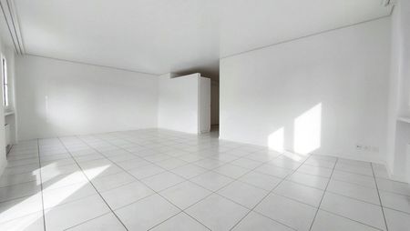 TEILSANIERT: 3.5-ZW à 70 m² im EG - Photo 5