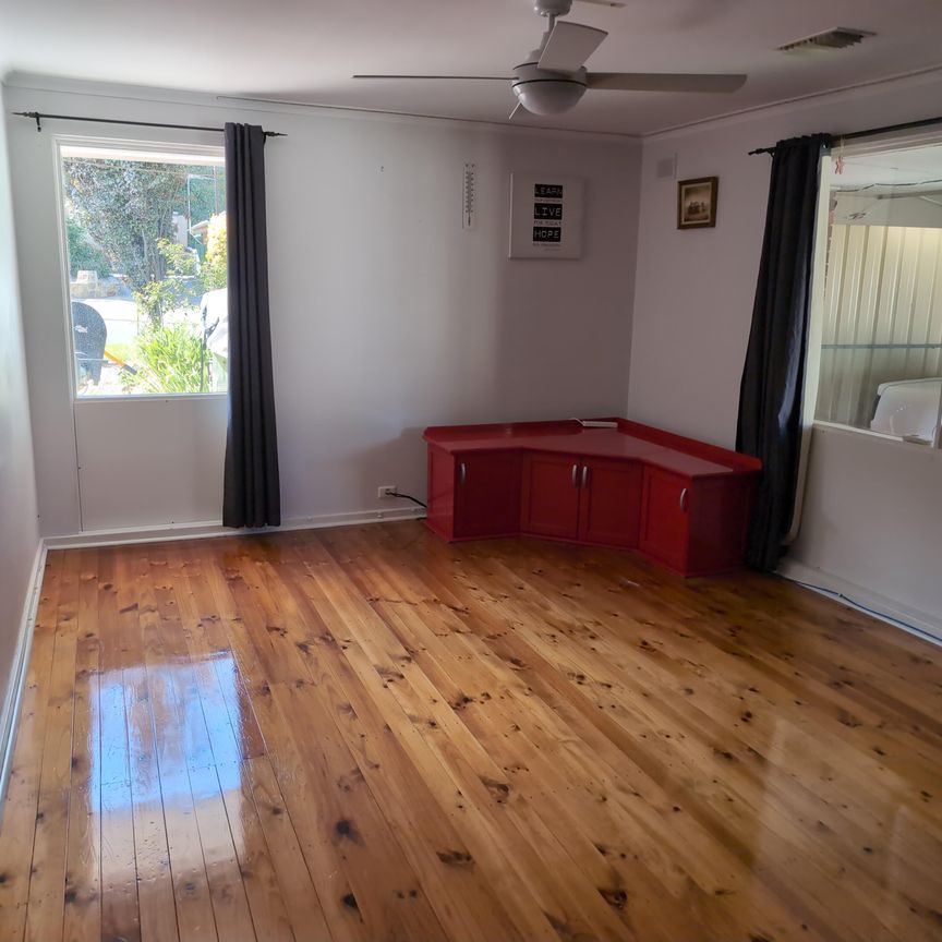 Morphett Vale - Photo 1