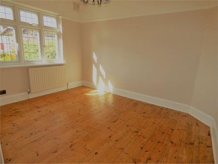 2 bedroom semi-detached bungalow to rent - Photo 2