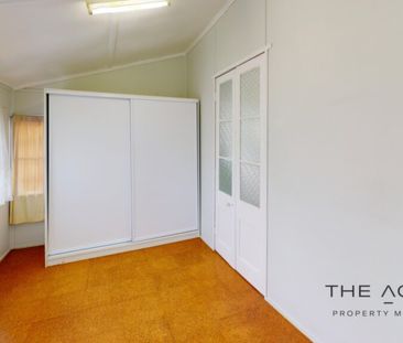 Spacious Home on Large Block! - Photo 4