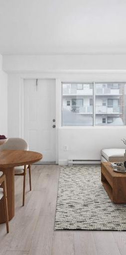 À Louer: 1 Chambre Tout Équipé, Centre-Ville MTL, Tout Inclus - Photo 1