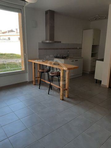 Location Appartement 2 pièces 42m² - Photo 3