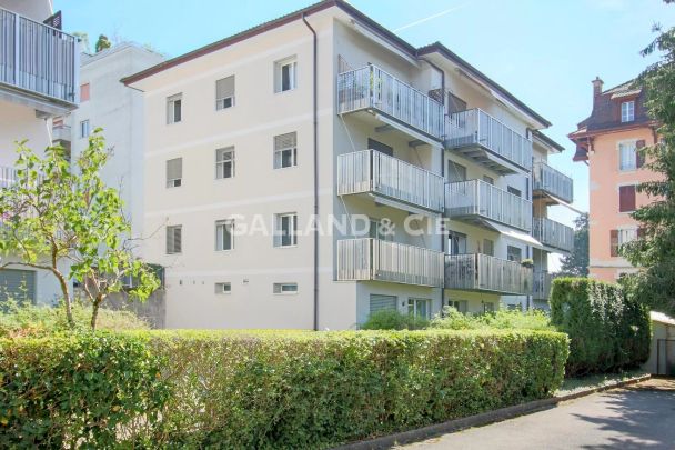Appartement de 3 pièces au rez-de-chaussée dans un quartier verdoyant - Photo 1