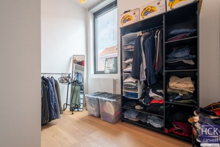 KORTRIJK - Instapklare woning met 2 SLPK. + bureau én stadskoer - Foto 4