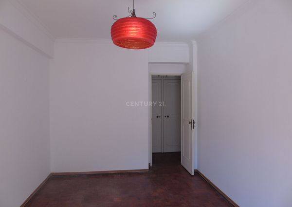 " RESERVADO " Apartamento T1 Figueirinha/Oeiras