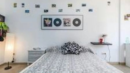 Piso de alquiler en N/a, Mont-Olivet - Photo 5