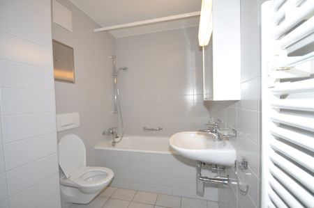 4.5 Zimmer, 92 m², 7. Stock - Photo 5