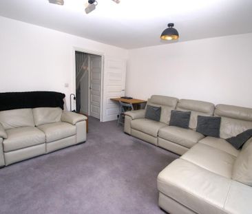 3 bedroom terraced house to rent - Photo 2
