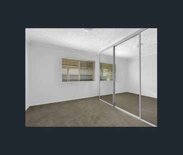 Modern & Convenient 2-Bedroom Unit in the Heart of Nundah! - Photo 2